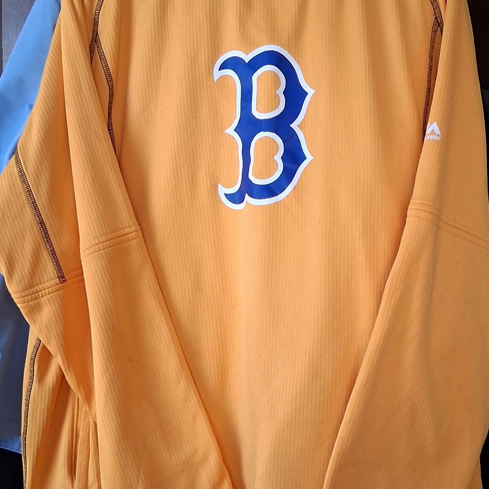Majestic Golden Pullover